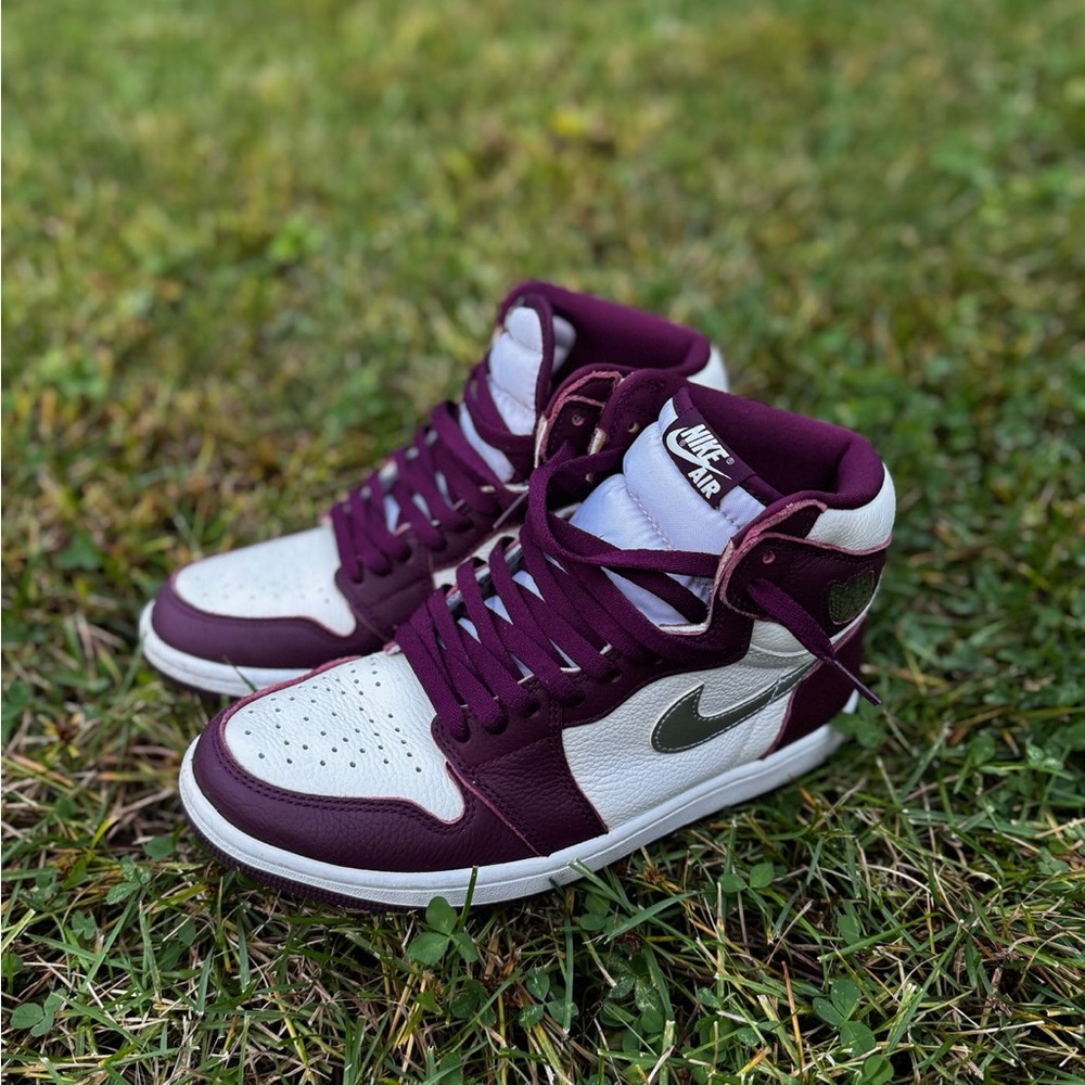 Air Jordan 'Bordeaux' 1 Retro High OG